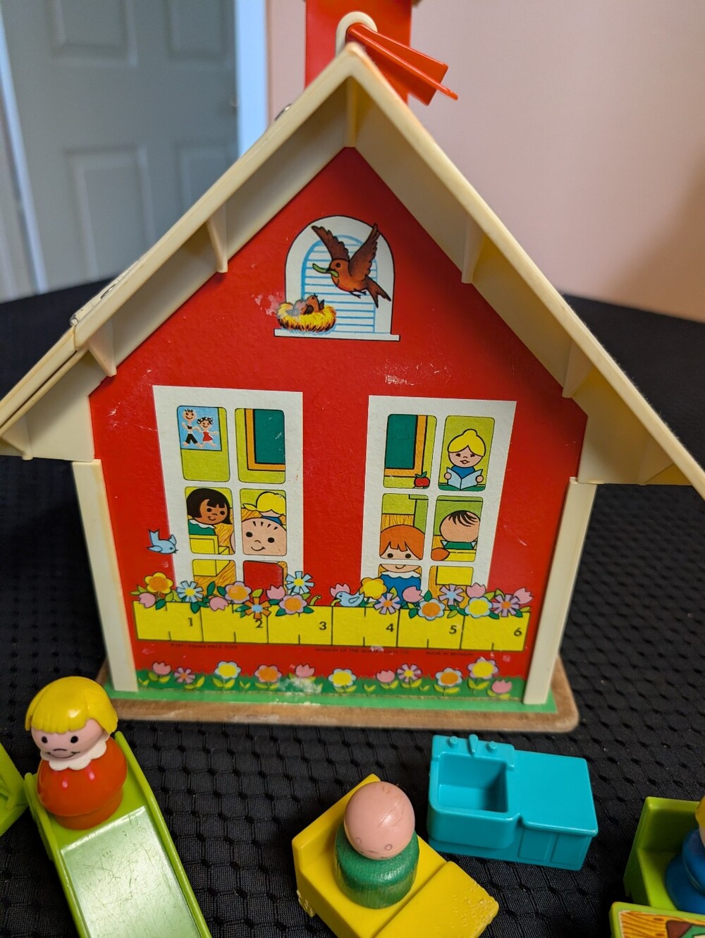 Vintage Fisher-Price Play Family School Little People #923, 1971 - Picture 11 of 12